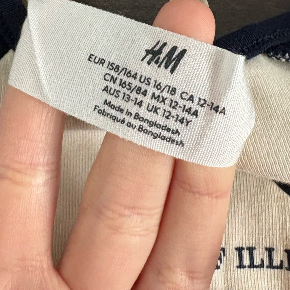 H&M Youth Chicago Illinois Trendy Baseball Tee Navy Blue & Cream - Picture 4 of 6